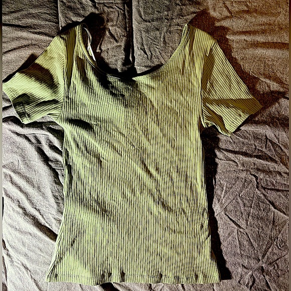 Pieces Brand Pale Green Short Sleeve T-Shirt for Women Size Medium From The Bay - Picture 4 of 10